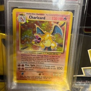 1999 BASE SET CHARIZARD